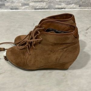 Steve Madden wedges